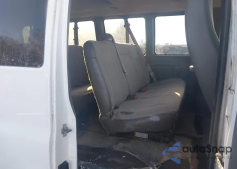 2014 GMC Savana 3500 Lt z USA, uszkodzony, nr VIN 1GJZ71FA4E1155380